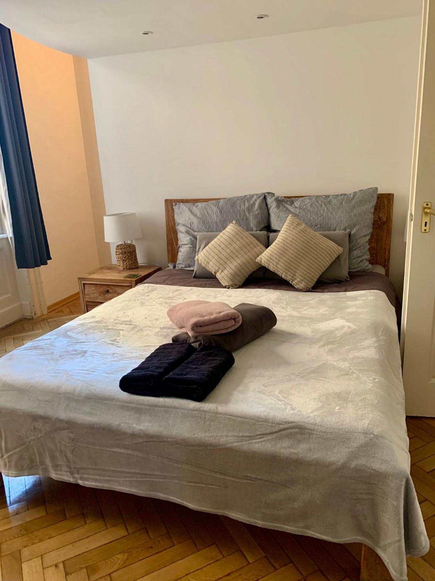 Cedar Inn Budapest - Palace District Bagian luar foto