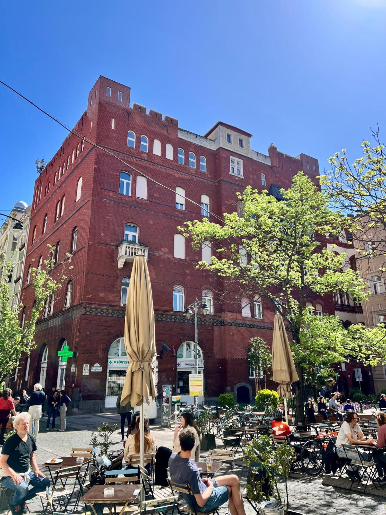 Cedar Inn Budapest - Palace District Bagian luar foto